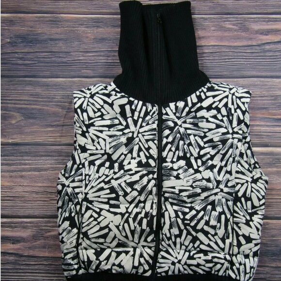 Diane Von Furstenberg DVF Womens Size Small Black White Down Turtleneck Vest - Picture 7 of 8
